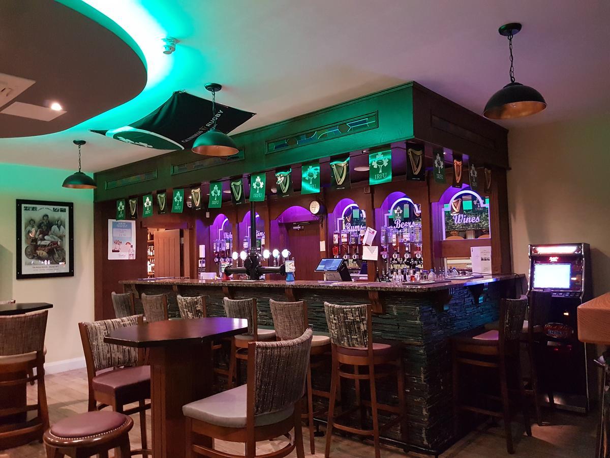 The Armada Inn Ballymoney Zewnętrze zdjęcie